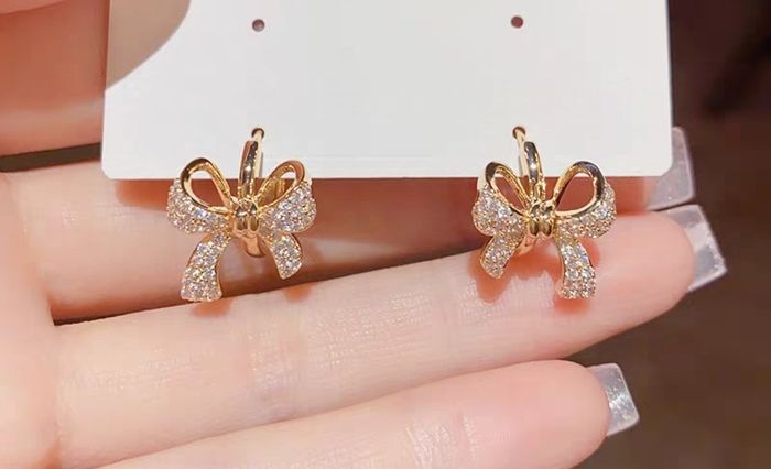 Bowknot earrings