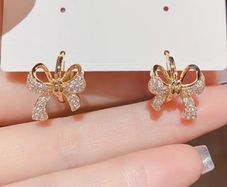 Bowknot earrings
