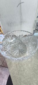 Vintage-Cut Crystal Bowl radial starburst or pinwheel/sunburst,motifs with geometric a serrated/sawtooth rim.