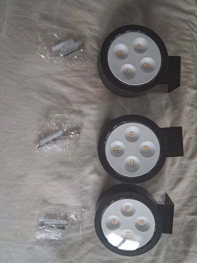 Magnetic wall lights