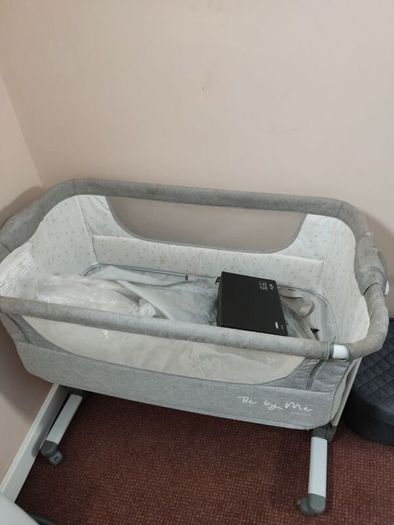 Baby cot bed