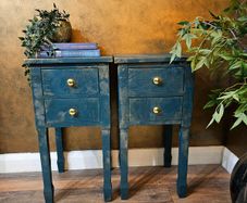 Bedside lockers