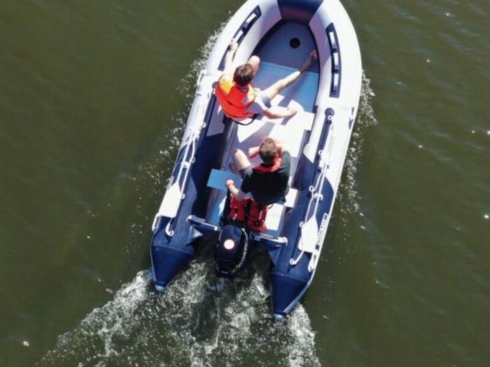 Inflatable boat with Northa 15HP 4 Stroke Outboard
