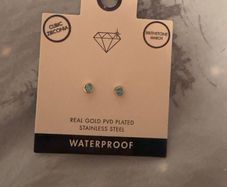 Lovisa ear studs