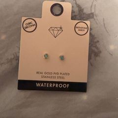 Lovisa ear studs