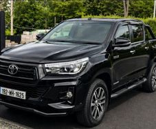 2019 Hilux invincible x