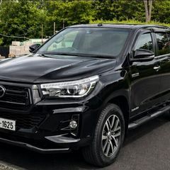 2019 Hilux invincible x