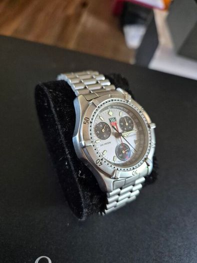 Tag Heuer 2000 CE1111