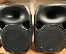 Warfedale pro Titan 15 D powered speakers