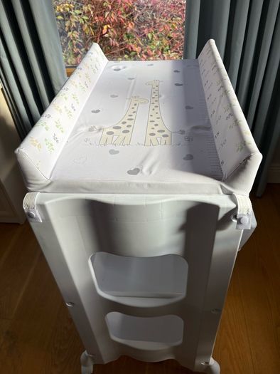 Baby changing station