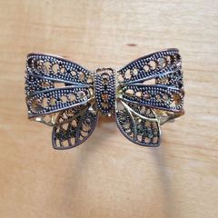 Bow Bangle
