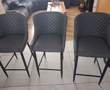 bar/kitchen stool