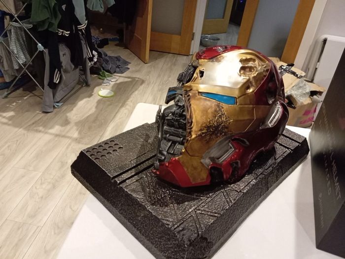 Beast Kingdom Ironman battle damaged display