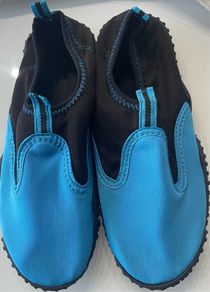 Boys Swim Shoes (UK 2)