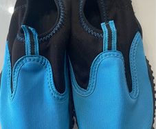 Boys Swim Shoes (UK 2)