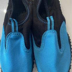 Boys Swim Shoes (UK 2)