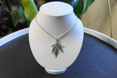 Sterling silver 925 Cannabis Weed Leaf Pendant and Chain