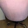 pink swivel chair Image 3