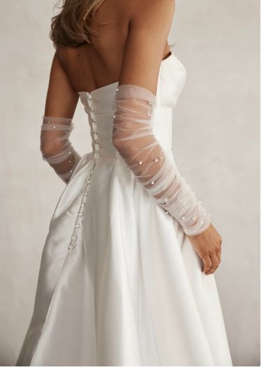 NEW Jane Hill Bridal Satin Scarf AND Pearl Tulle Sleeves. BRAND NEW. UNWORN