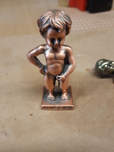 Mannekenpis metal ornaments