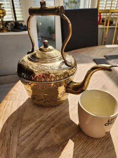 C100yrs old French kettle. Polished.