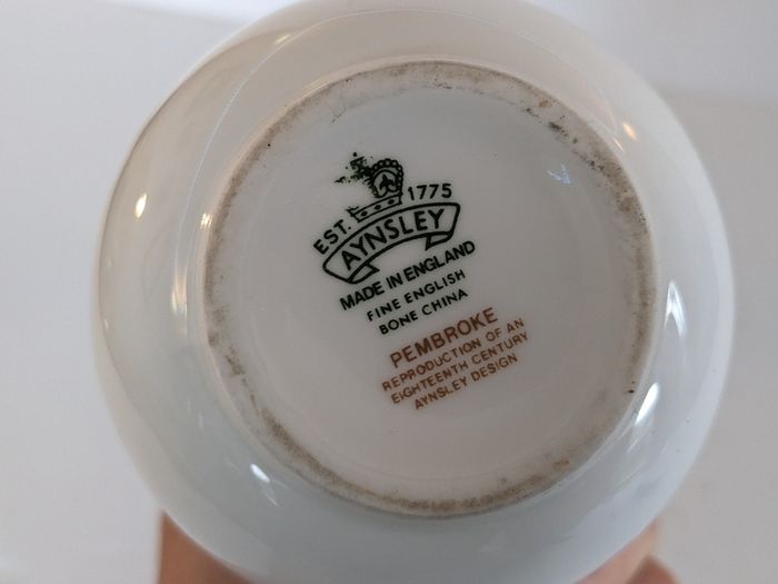 Pembroke Aynsley Trumpet Vase