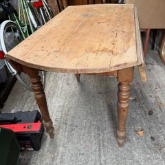 Vintage drop leaf table
