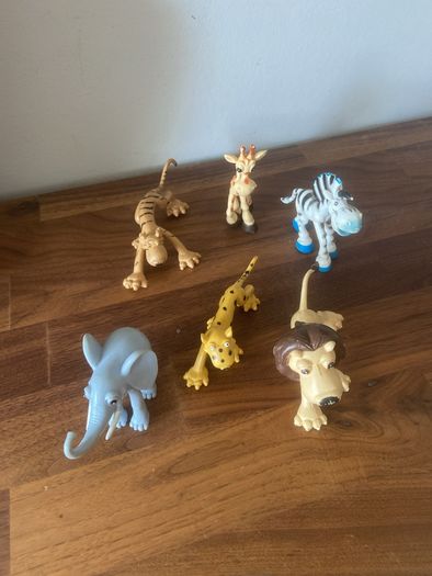 6 safari animal figurines
