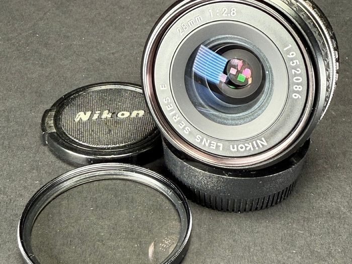 Nikon FE 2 bundle