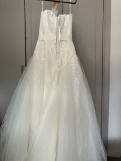 wedding dress