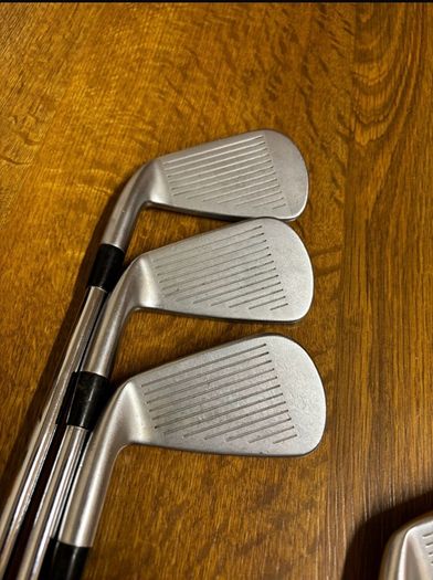 Mizuno Set of Irons