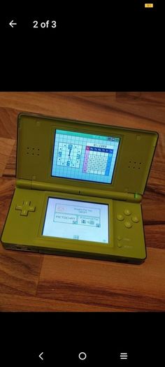 NINTENDO 2DS LITE (with stylus and charger)