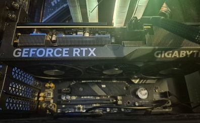 RTX 4070 12gb -- Gigabyte Windforce OC