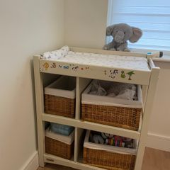 Premium White Wooden Baby Changing Unit + 4 Lined Wicker Baskets