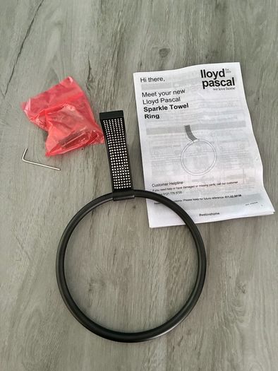 Lloyd Pascal Sparkle Towel Ring (New With Parts)