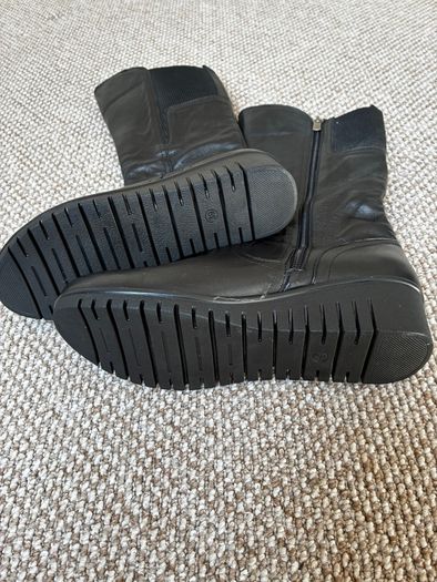 Leather Lotus Fitzgerald Boots Size 6-never worn