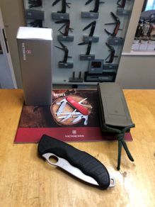 Victorinox Hunter Pro Black Camping Bushcraft tool