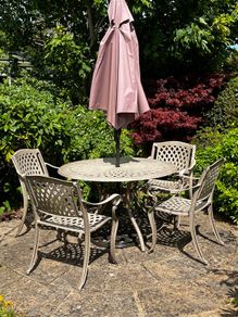 Cast Aluminium Garden Set & Umbrella (x2)