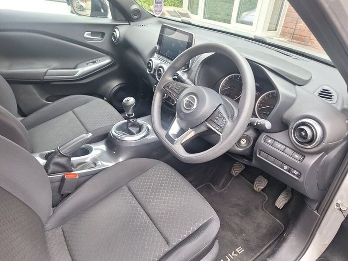 Nissan  JUKE