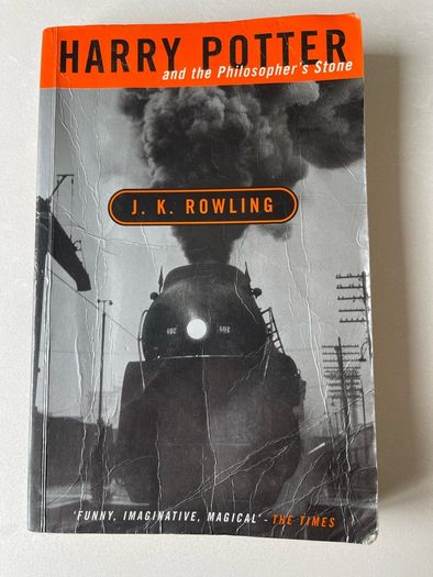 Harry Potter & the Philosopher's Stone -Adult Cover Edition- (JK Rowling)