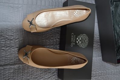 Vince Camuto Ballerinas Tan Size UK4 (37EU/7US) New - Boxed