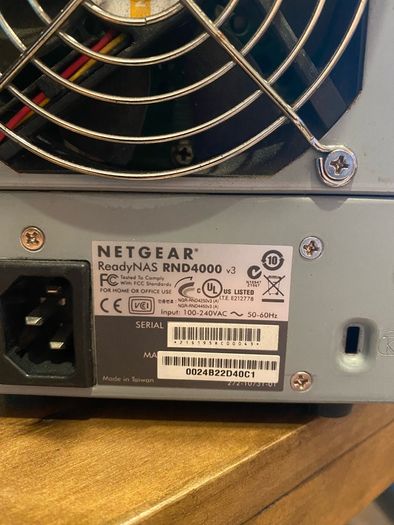Netgear readyNAS NV+