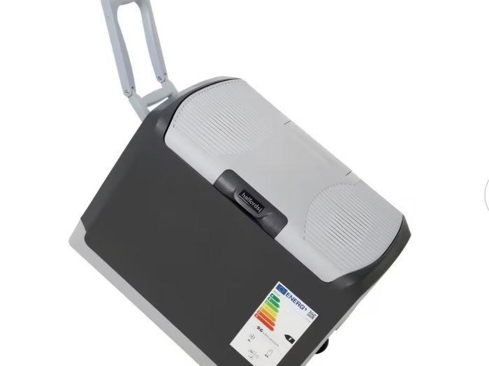 40 Litre Mains and 12V and 24V Electric Coolbox