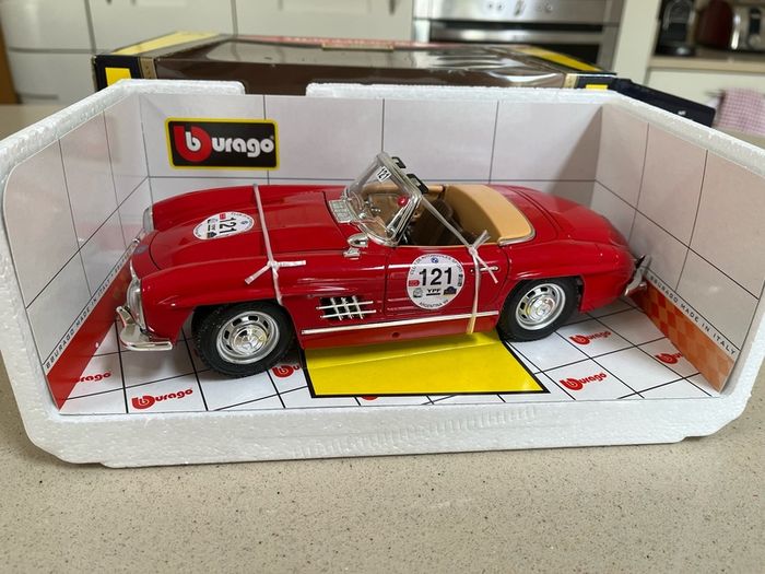 Mercedes 300 SL Mille Miglia Argentina 1/18 Burago Rare