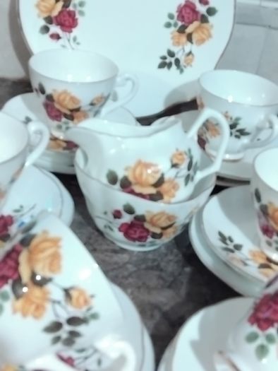 21piece vintage tea set by ROYAL STUART