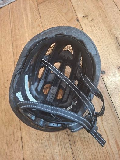 Halfords Commuter Bike Helmet