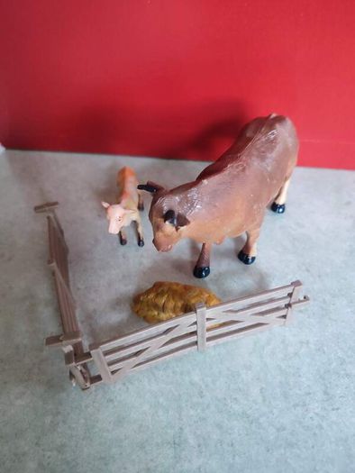 Vintage Toy Farm Playset of 2 cows Plastic Animals