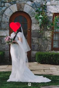 Wedding gown