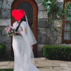 Wedding gown
