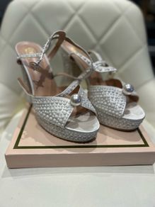 White pearls wedding shoes- Size 38/ 5